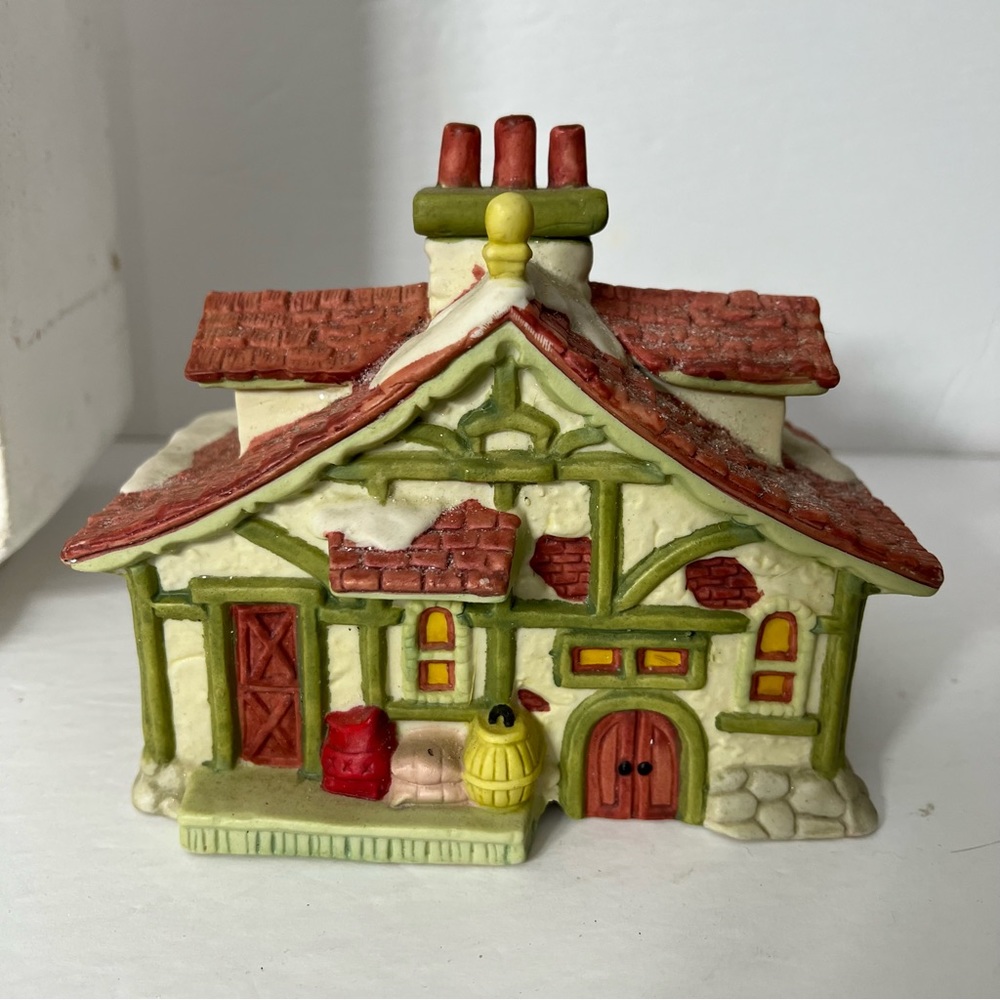 VTG Santakin's Village Chubby's Bakery Porcelain Christmas Home Decor with Box - Picture 5 of 12